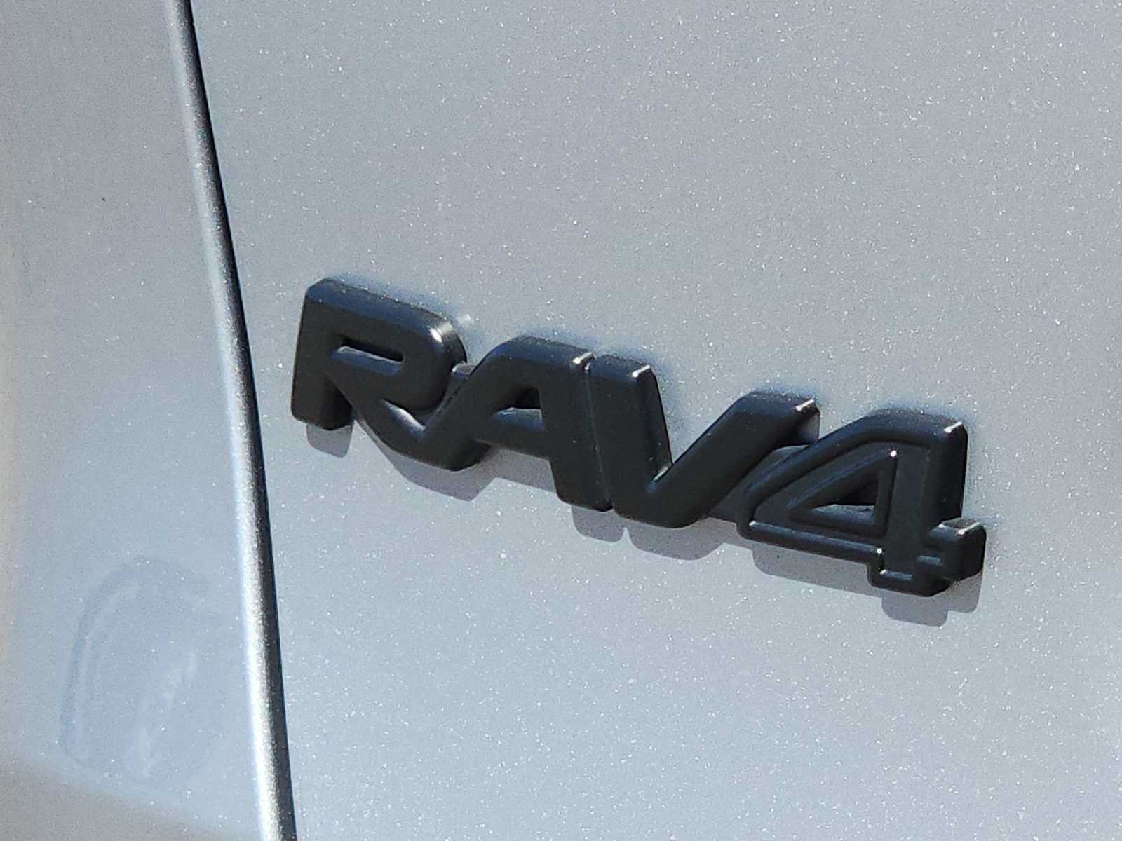 Used 2024 Toyota RAV4 LE FWD image 11