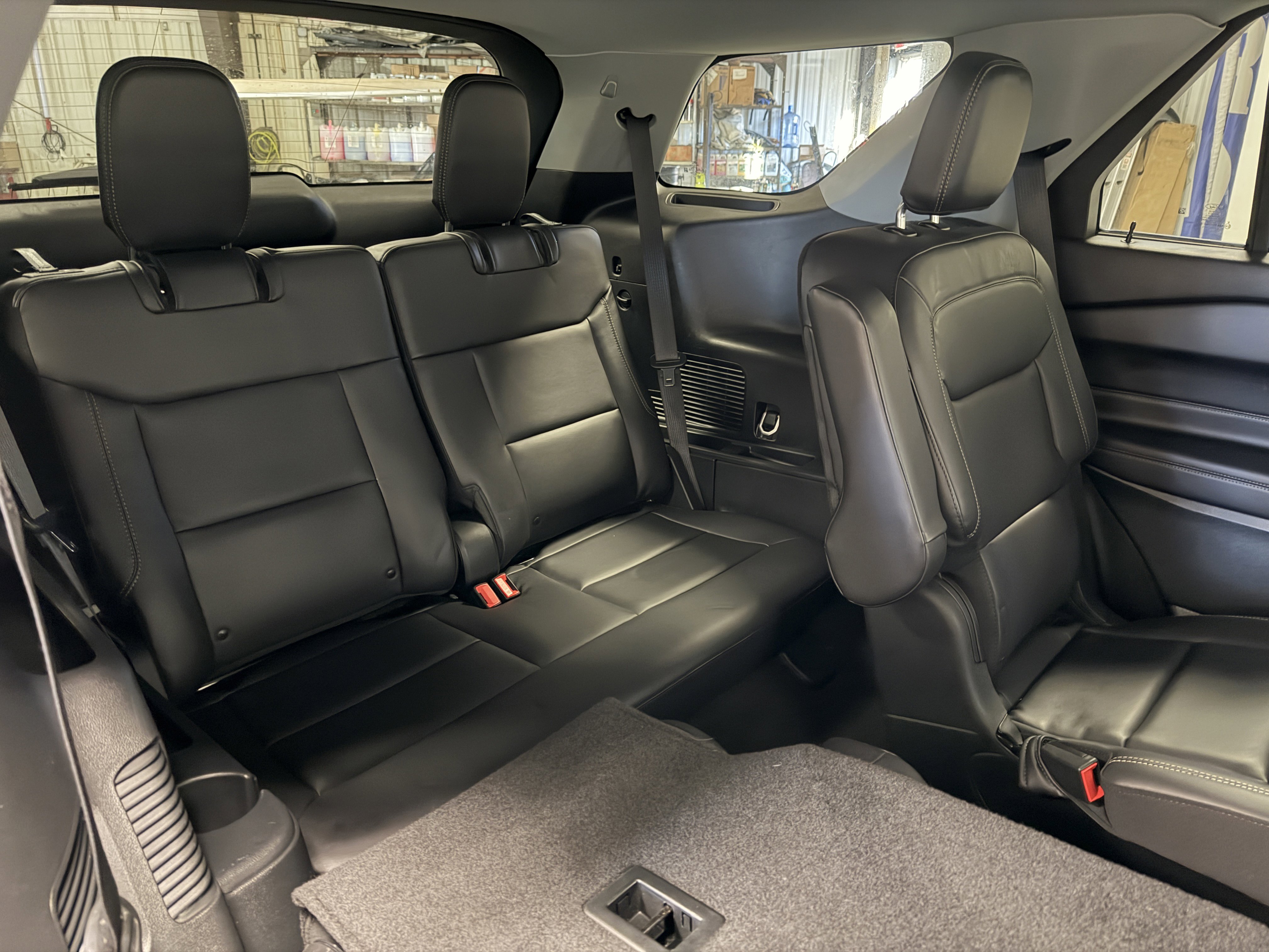 Used 2023 Ford Explorer XLT w/ Equipment Group 202A image 22