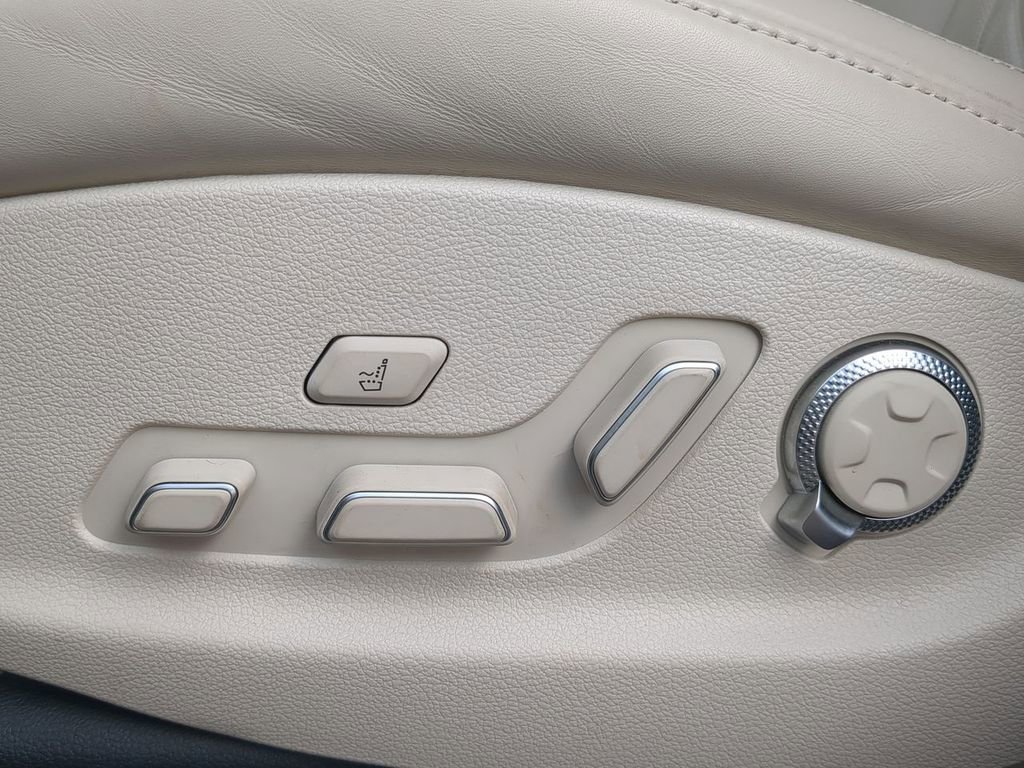 Used 2024 Genesis GV80 3.5T w/ Prestige Matte Package image 12