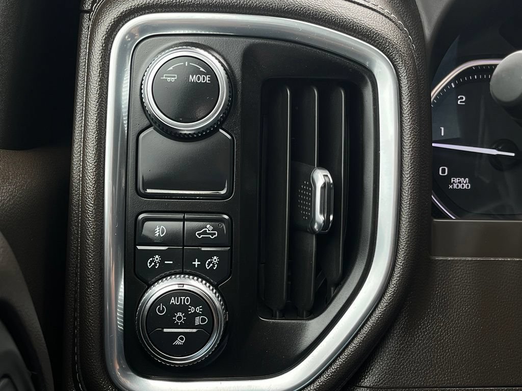 Used 2022 GMC Sierra 3500 SLT RWD image 22
