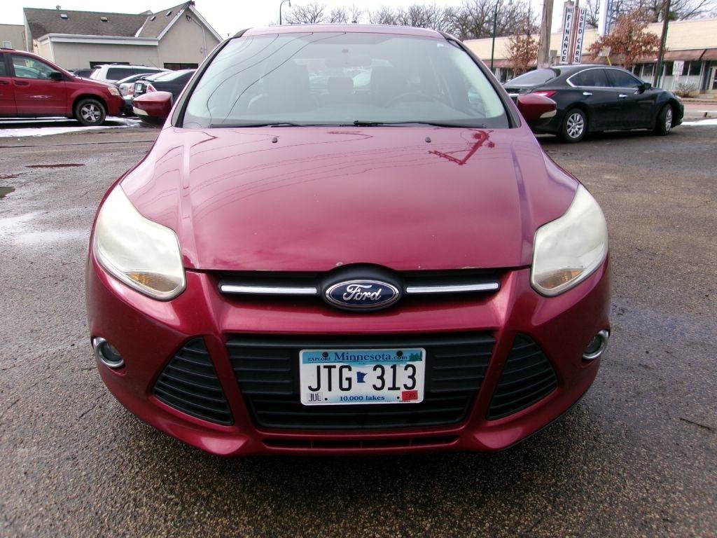 Used 2014 Ford Focus SE w/ Equipment Group 201A image 6