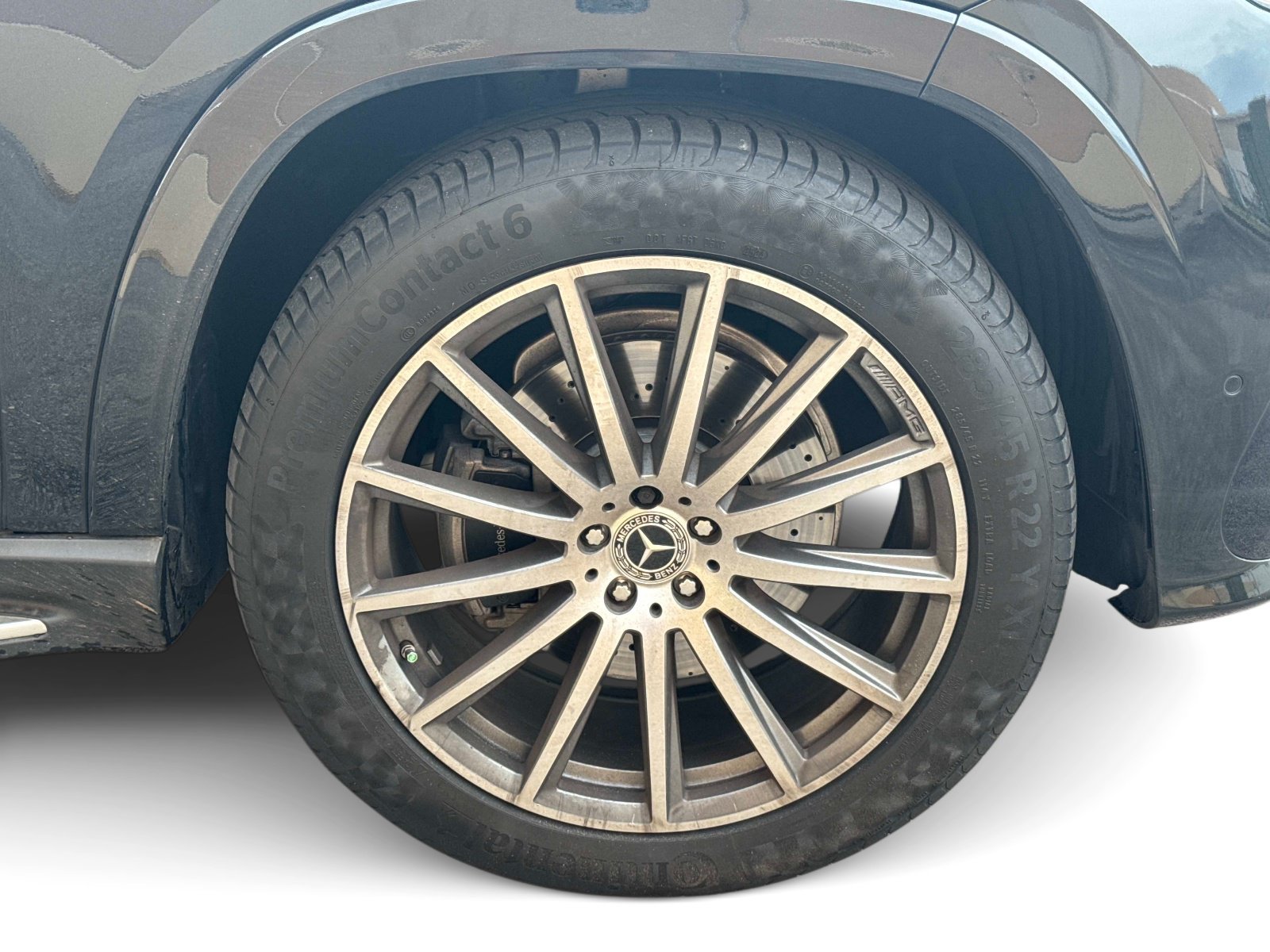 Used 2025 Mercedes-Benz GLS 580 4MATIC image 4