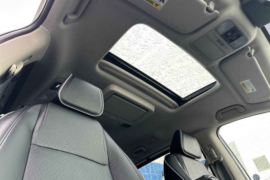 Used 2025 Honda Odyssey Elite image 15