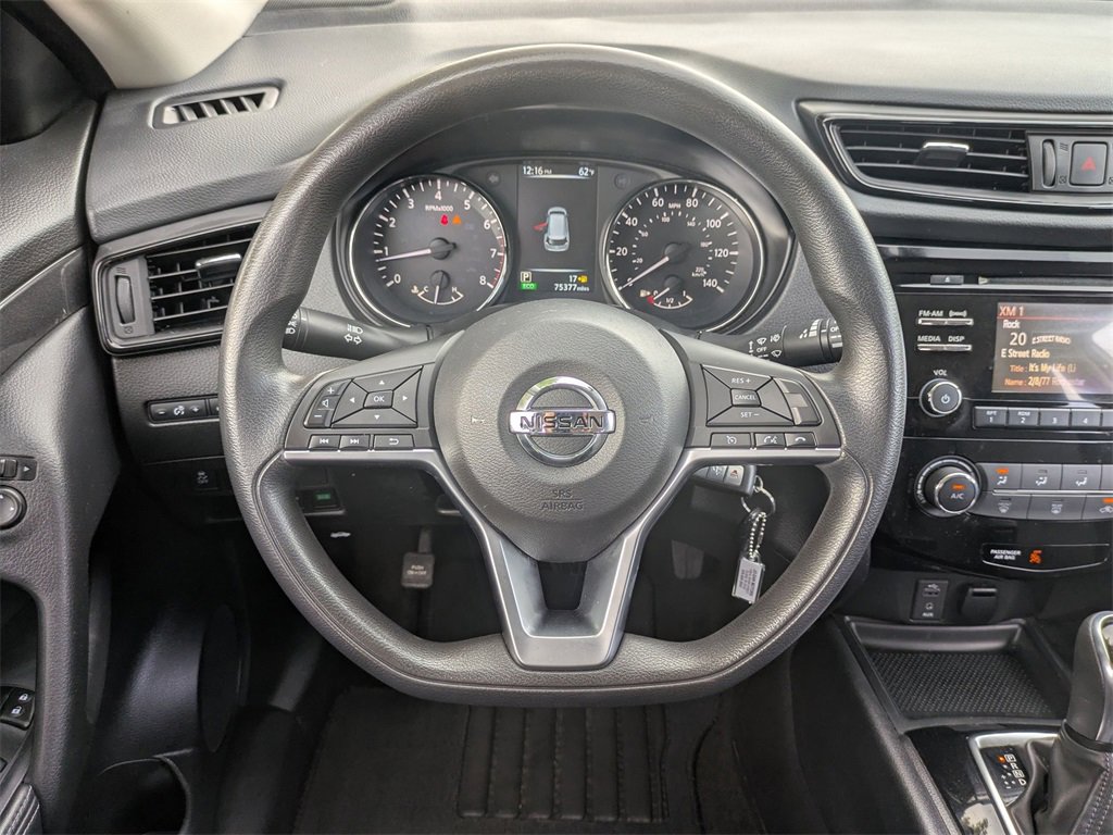 Used 2017 Nissan Rogue S image 18