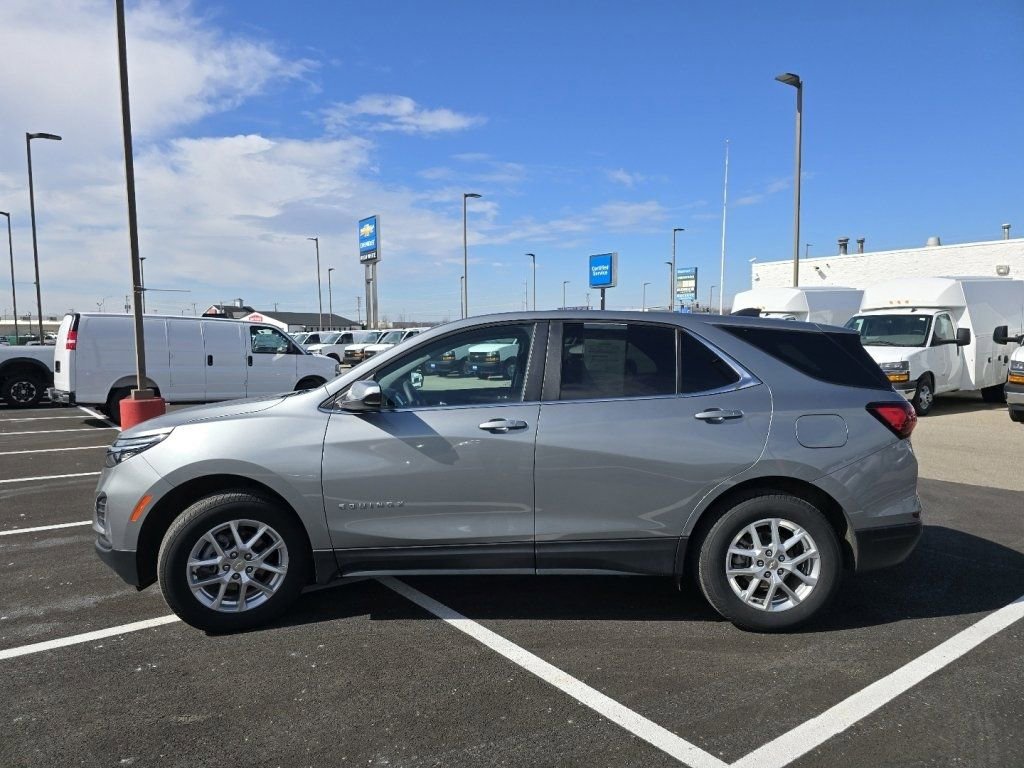 Used 2024 Chevrolet Equinox LT image 9