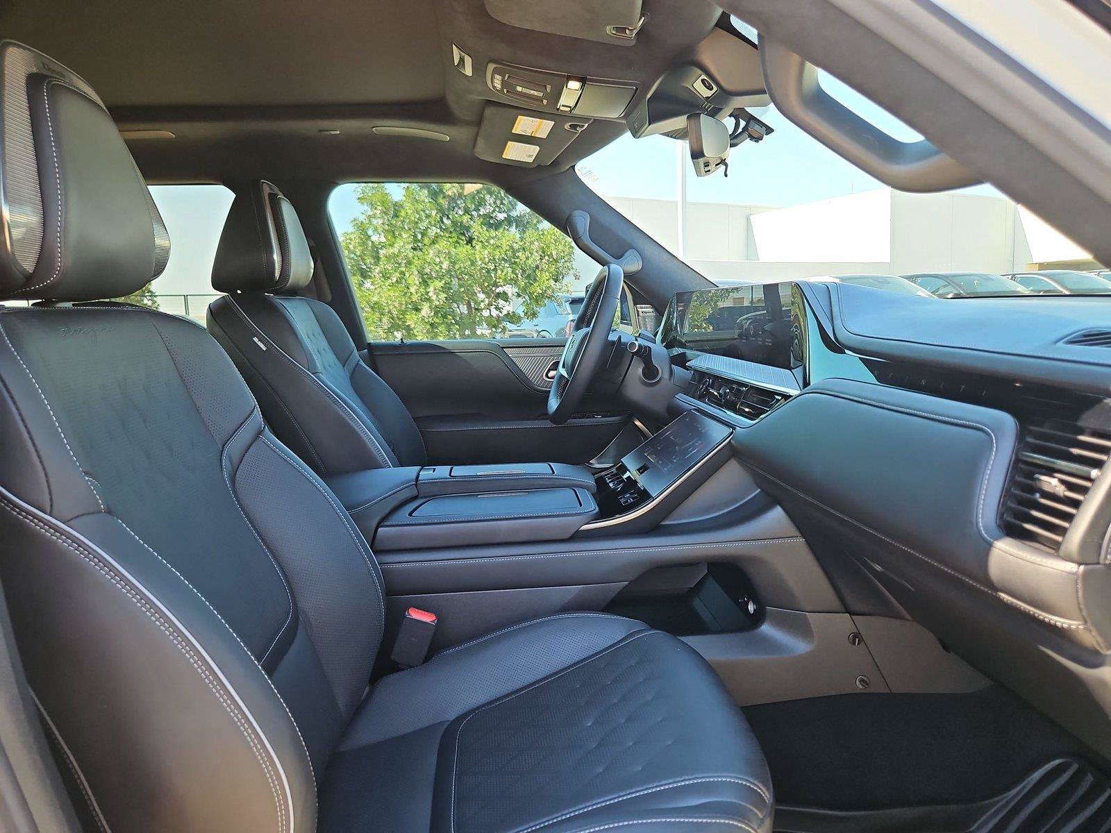 Used 2026 INFINITI QX80 Autograph w/ Premium Cargo Package AWD/4WD image 29