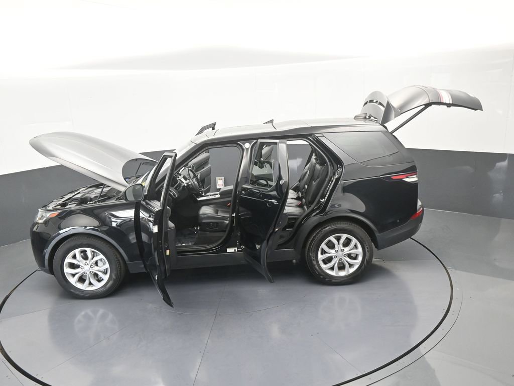 Used 2020 Land Rover Discovery SE image 63