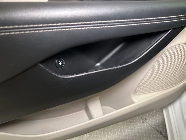 Used 2024 Chrysler Pacifica Limited FWD image 49