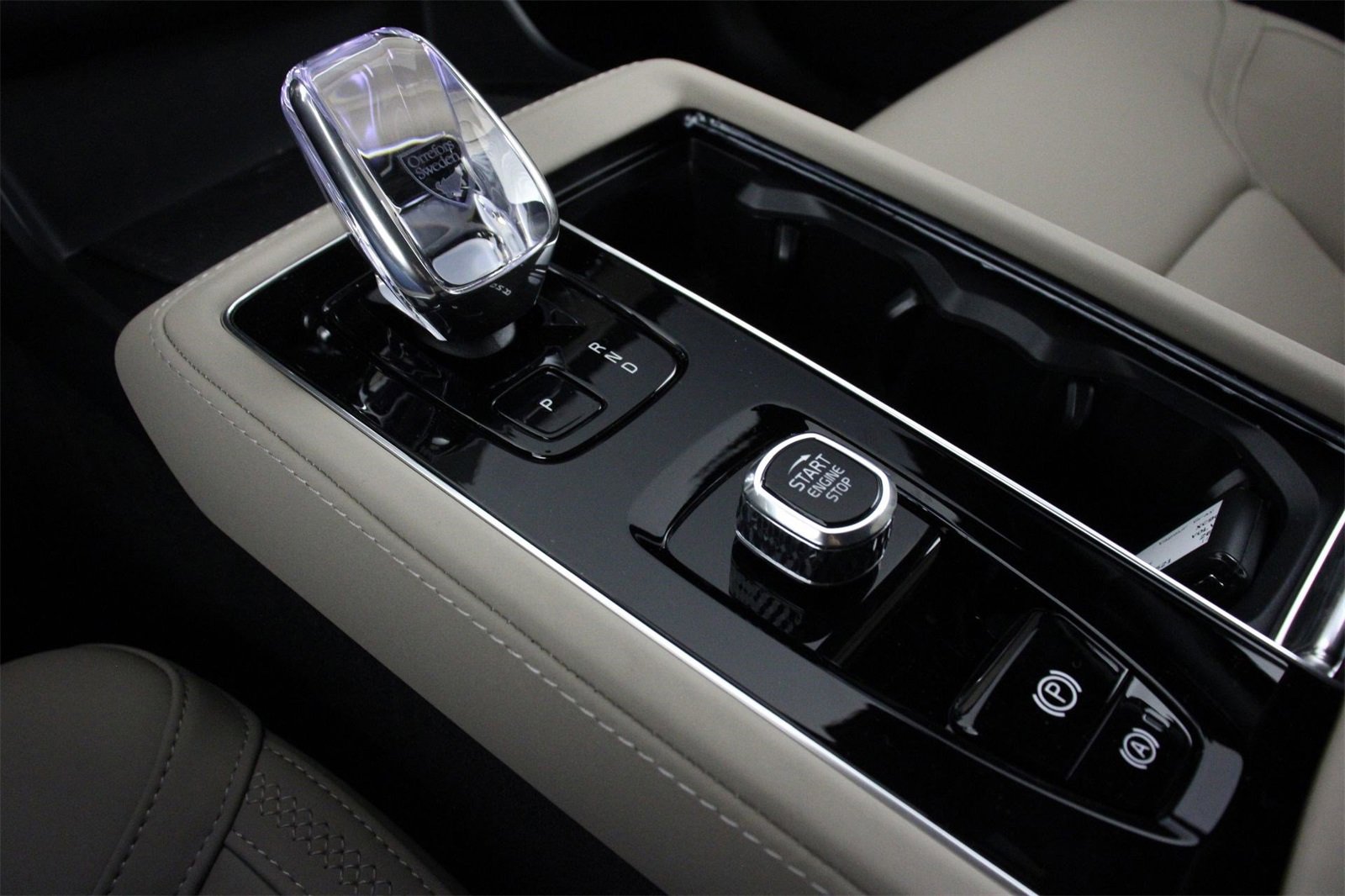 New 2026 Volvo XC90 T8 Plus image 7