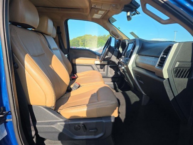 Certified 2022 Ford F350 Lariat w/ Lariat Ultimate Package AWD/4WD image 4