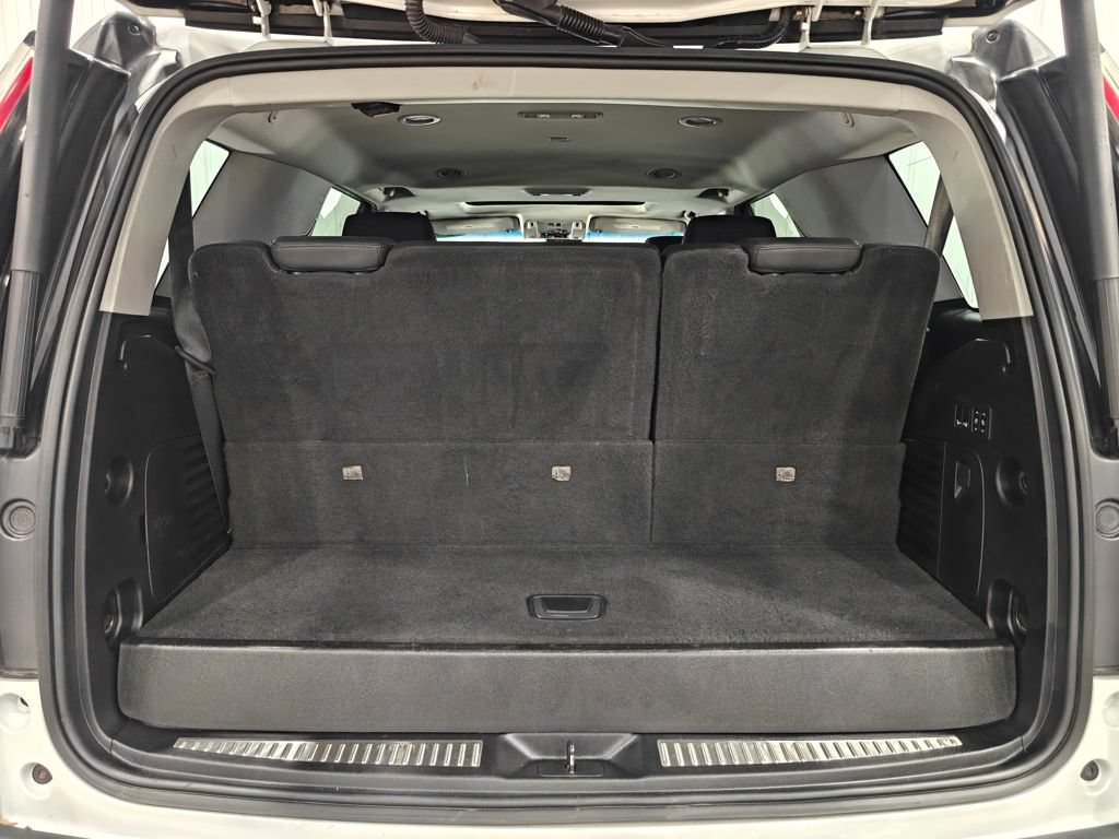 Used 2019 Cadillac Escalade Luxury AWD/4WD image 35