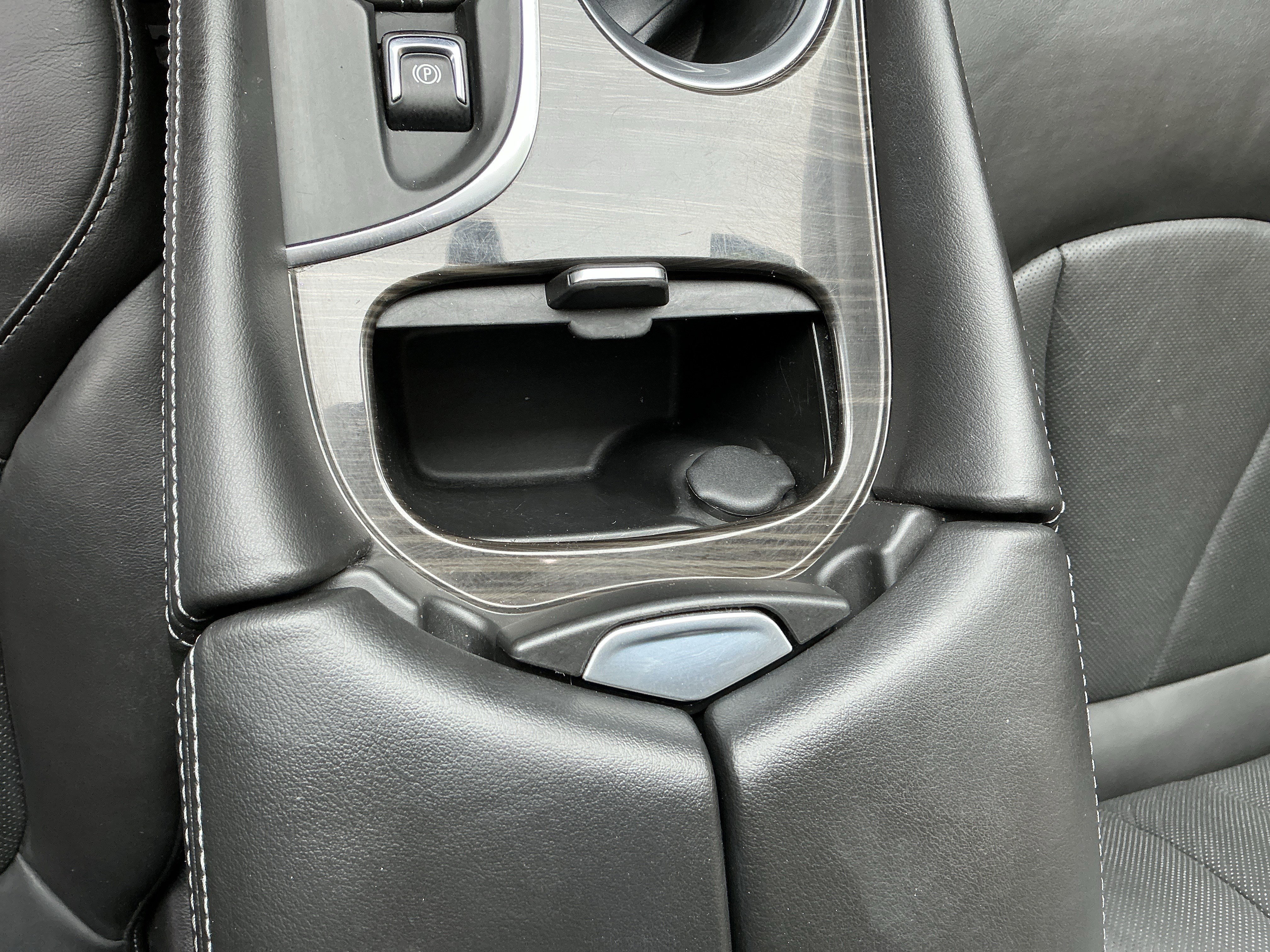 Used 2019 Buick Envision Essence image 27