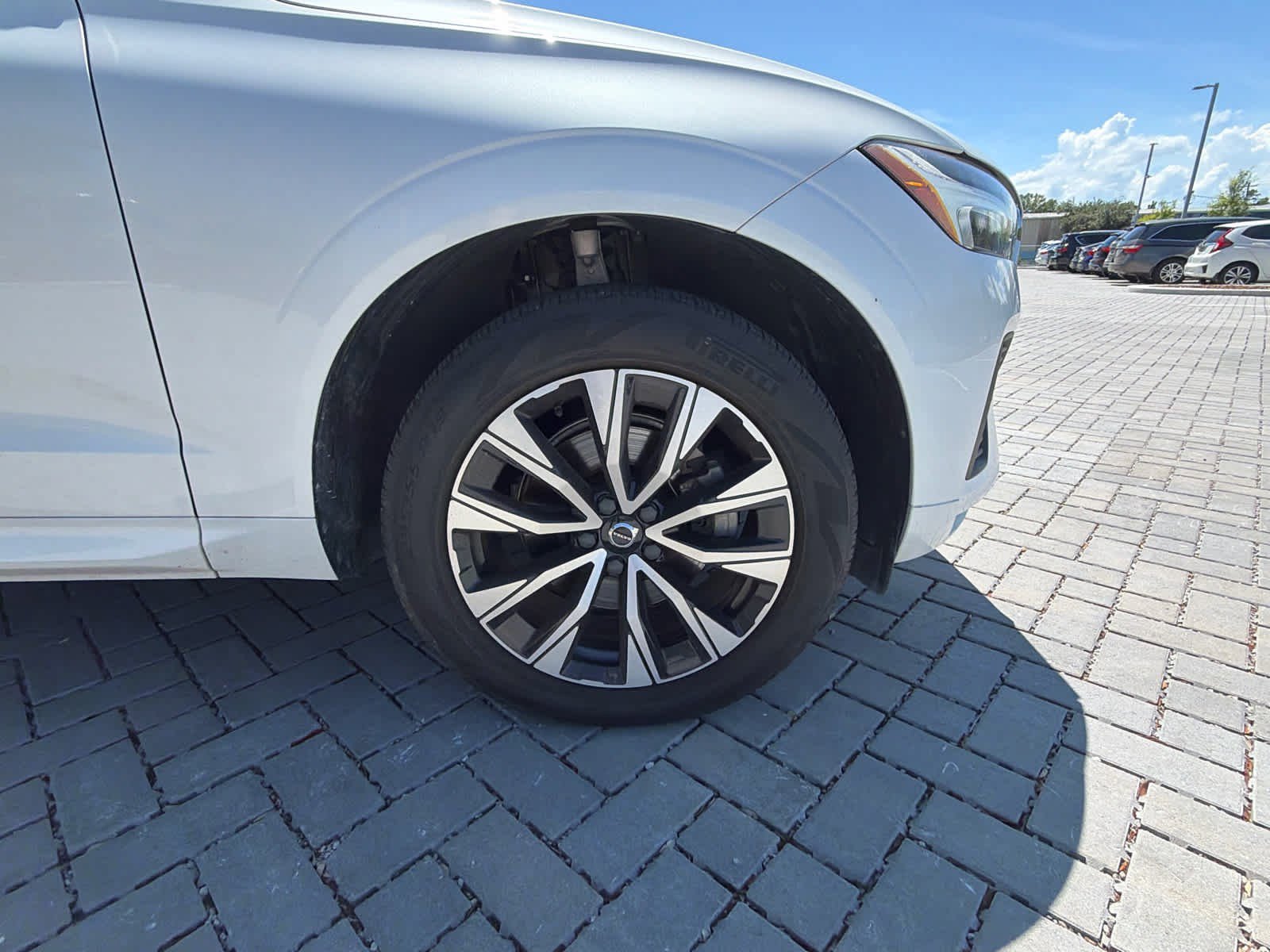 Certified 2023 Volvo XC60 B5 Core w/ Protection Package FWD image 18