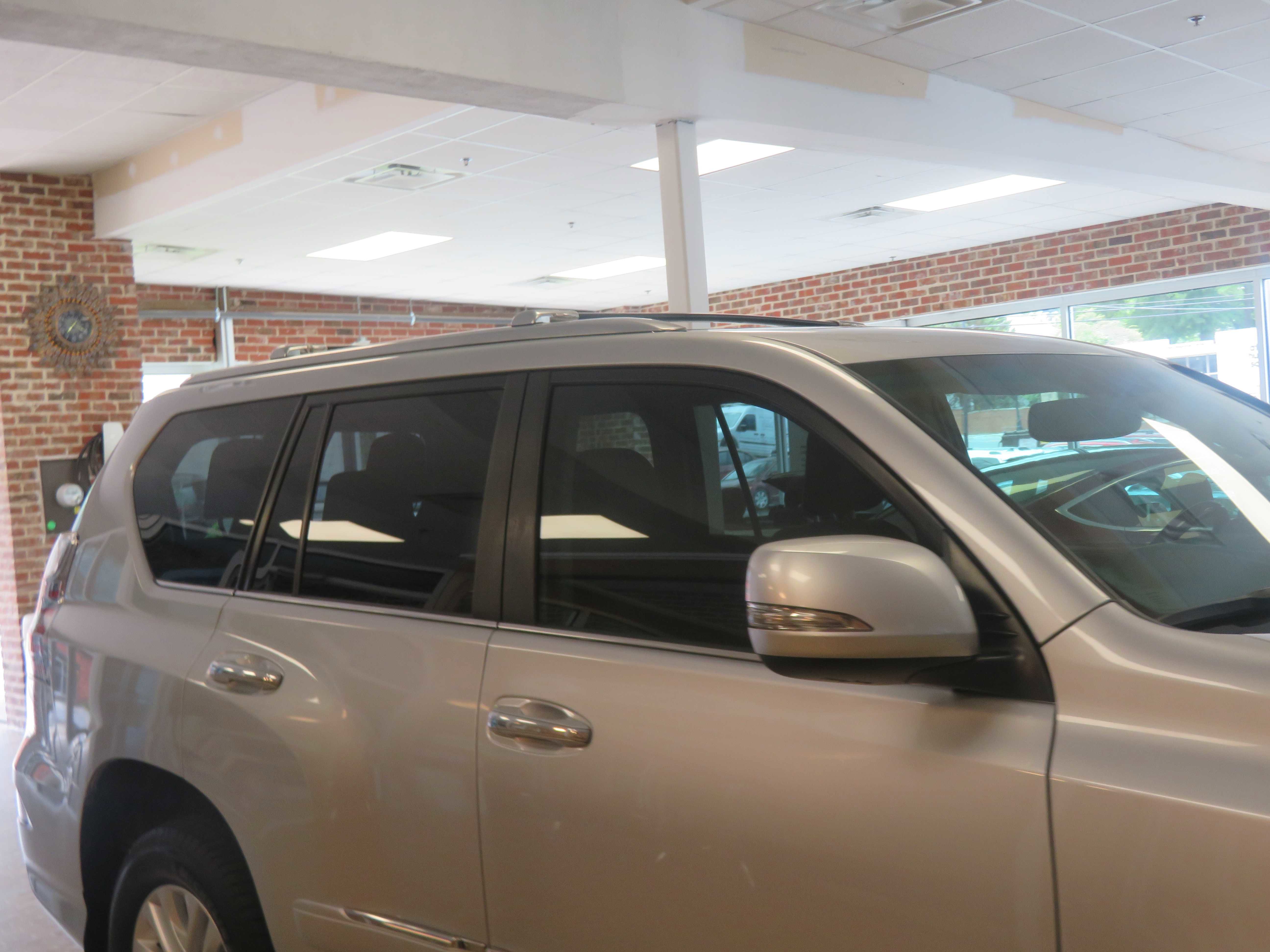 Used 2018 Lexus GX 460 Premium w/ Premium Package AWD/4WD image 67