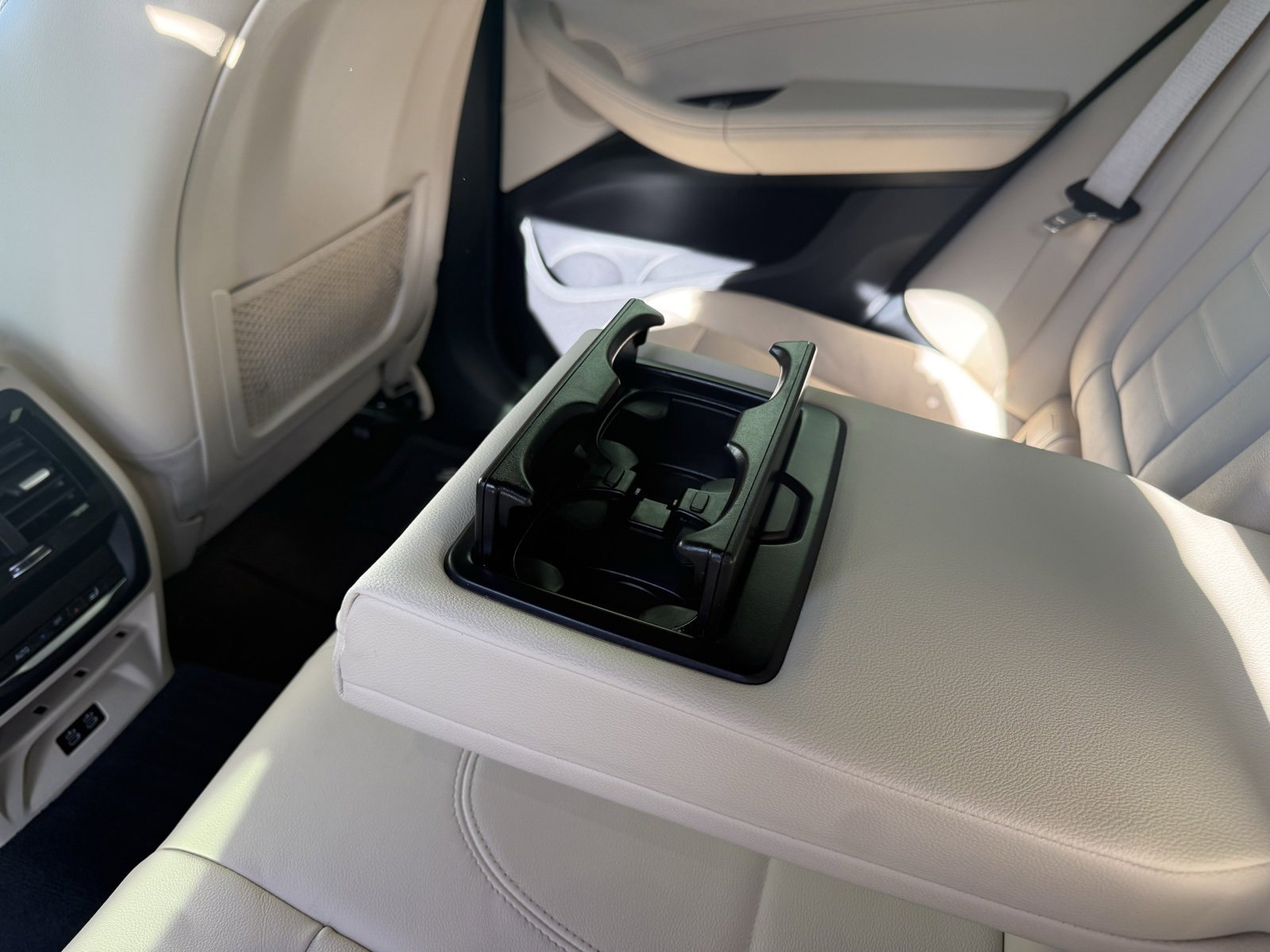 Used 2021 BMW X4 xDrive30i w/ Premium Package image 34