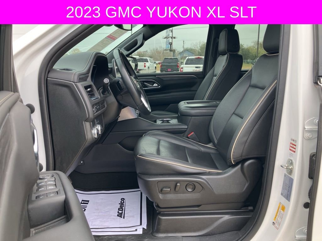 Used 2023 GMC Yukon XL SLT image 25