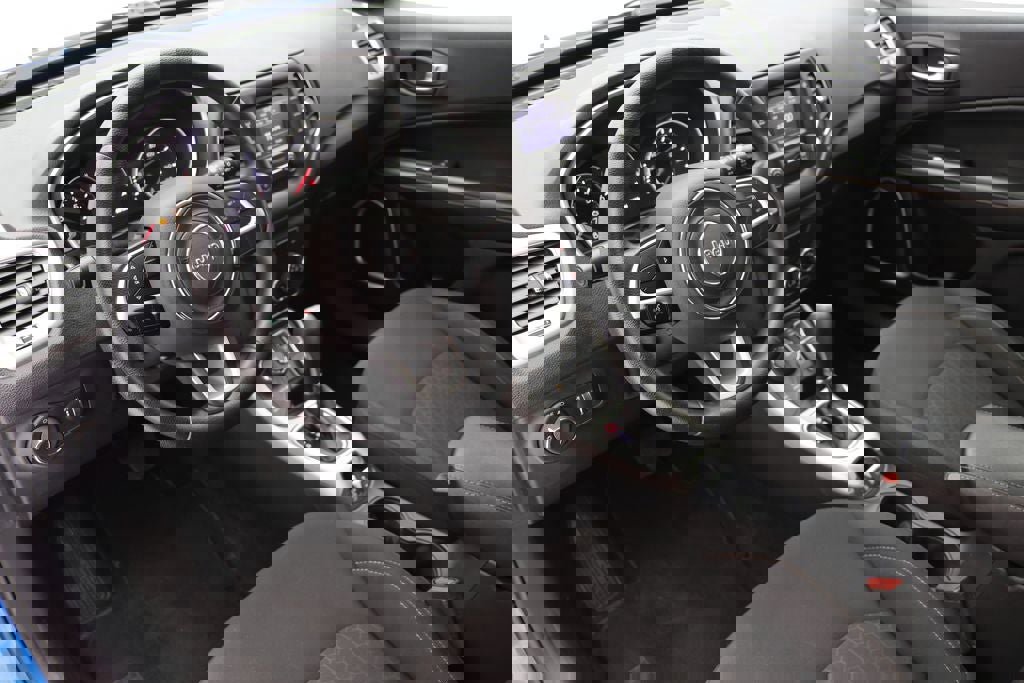 Used 2017 Jeep Compass Sport image 13