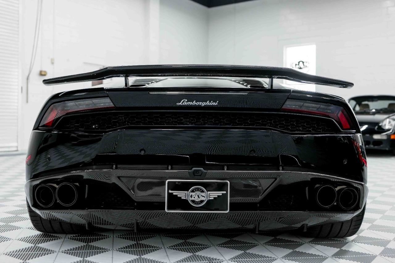 Used 2015 Lamborghini Huracan LP 610-4 image 8