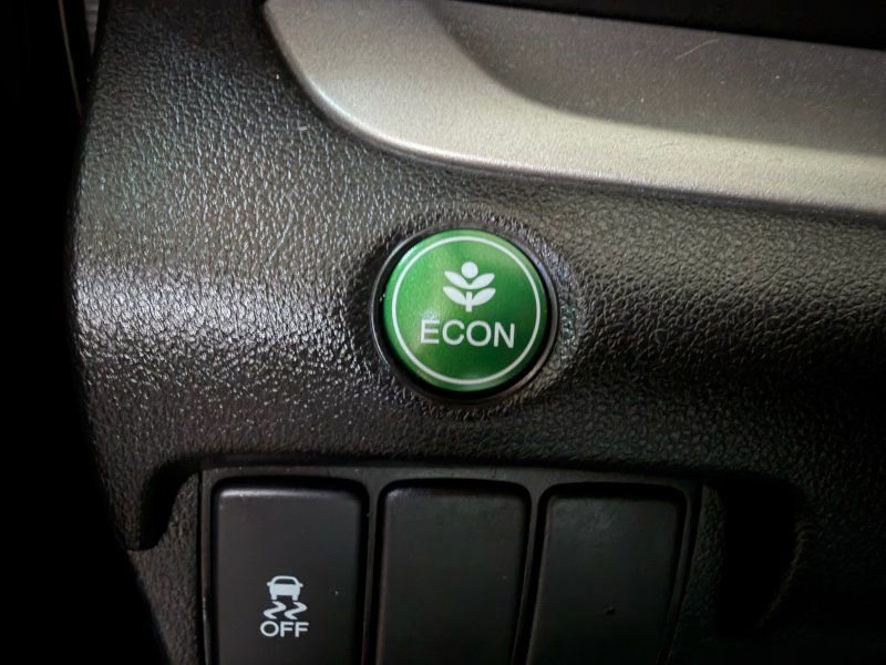 Used 2013 Honda CR-V LX image 25