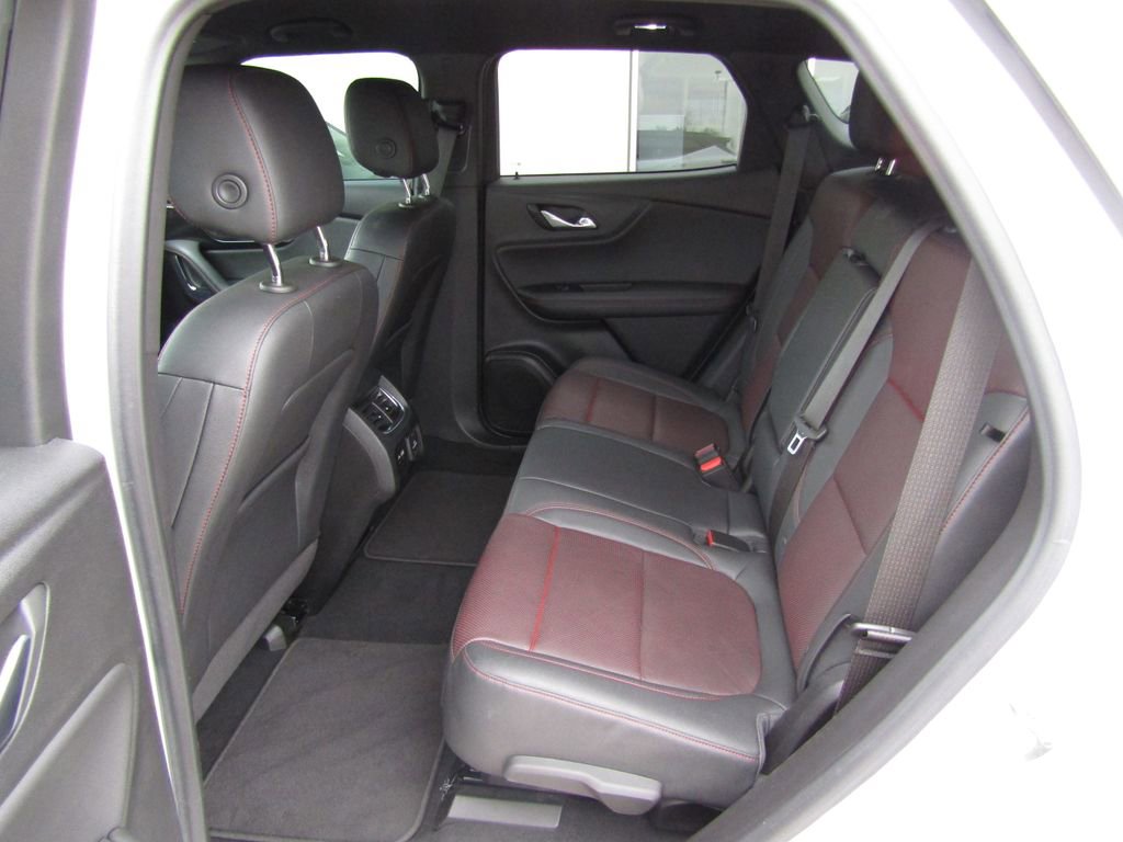 Used 2022 Chevrolet Blazer RS AWD/4WD image 31