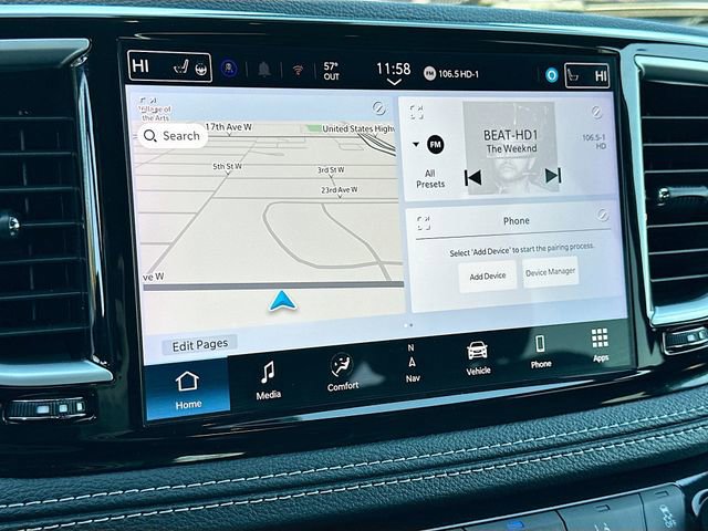 Used 2025 Chrysler Pacifica Limited image 15