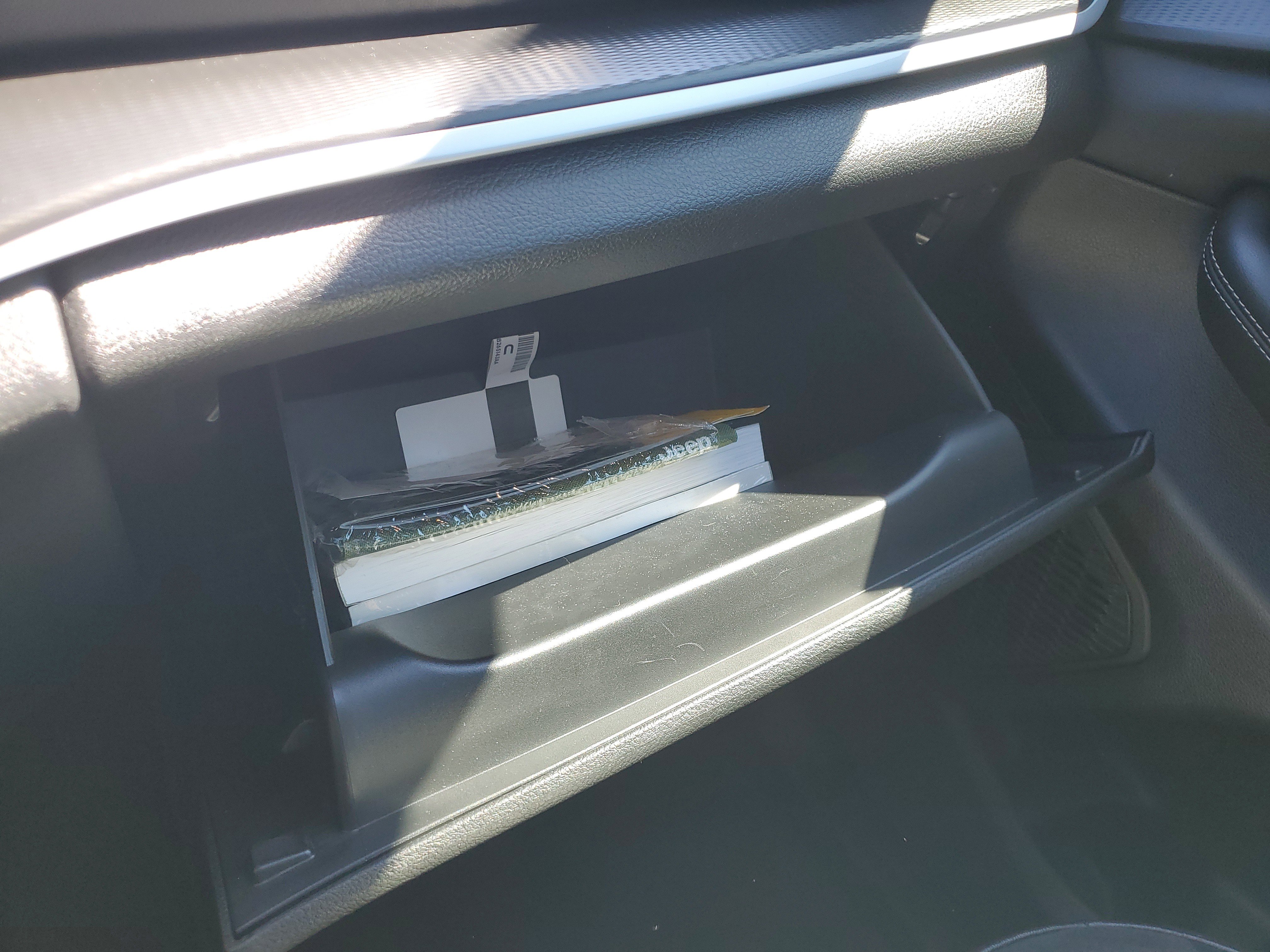 Used 2024 Jeep Grand Cherokee L Altitude image 29