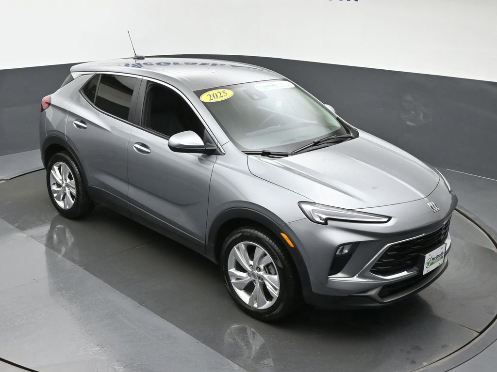 Used 2025 Buick Encore GX Preferred image 3