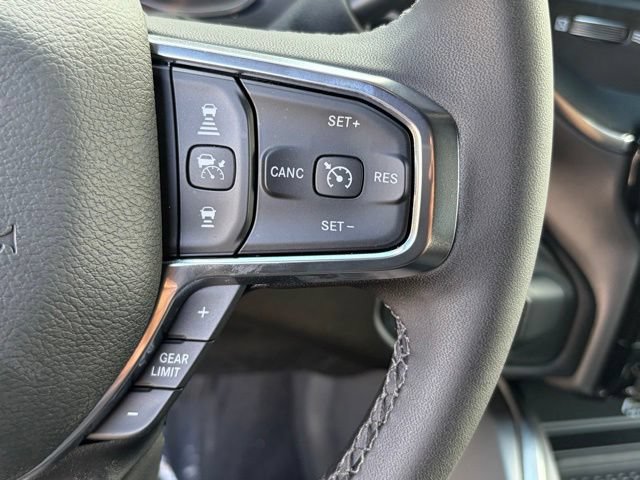 New 2026 RAM 2500 Laramie AWD/4WD image 19