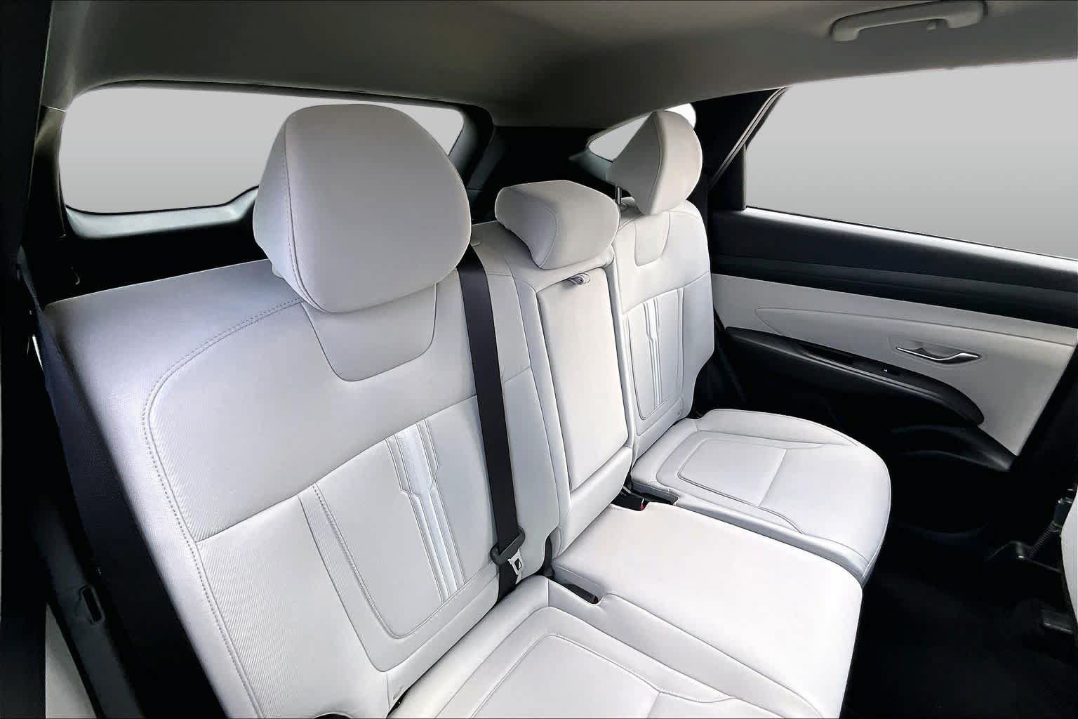 Certified 2025 Hyundai Tucson SEL FWD image 18