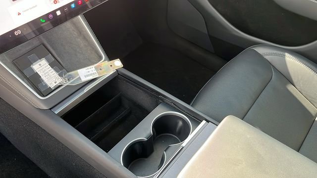 Used 2026 Tesla Model Y Long Range image 11