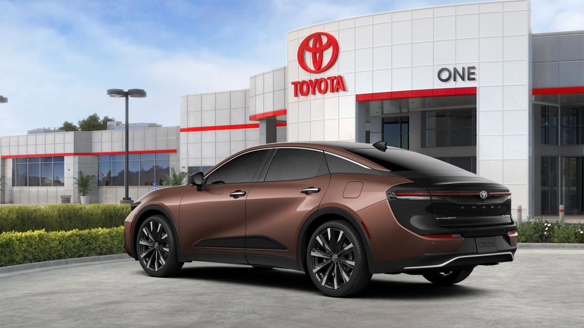 New 2026 Toyota Crown Platinum image 64