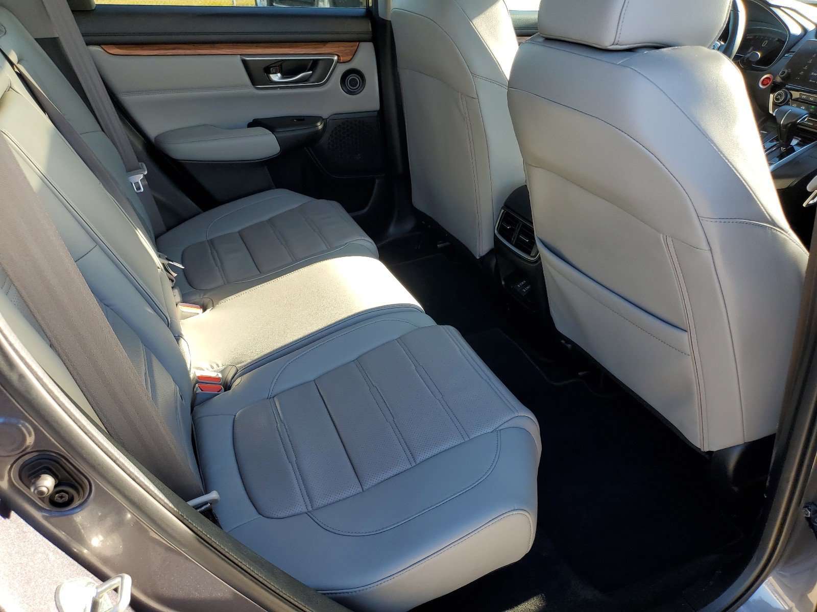 Used 2018 Honda CR-V Touring image 11
