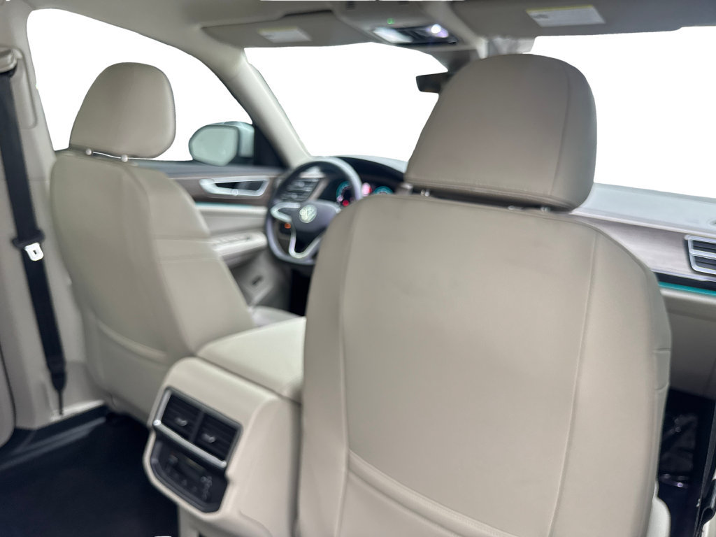 Used 2025 Volkswagen Atlas SEL AWD/4WD image 48
