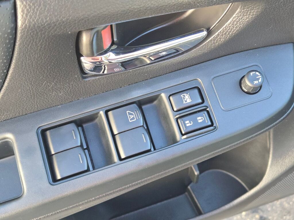 Used 2013 Subaru Impreza 2.0i Limited image 18