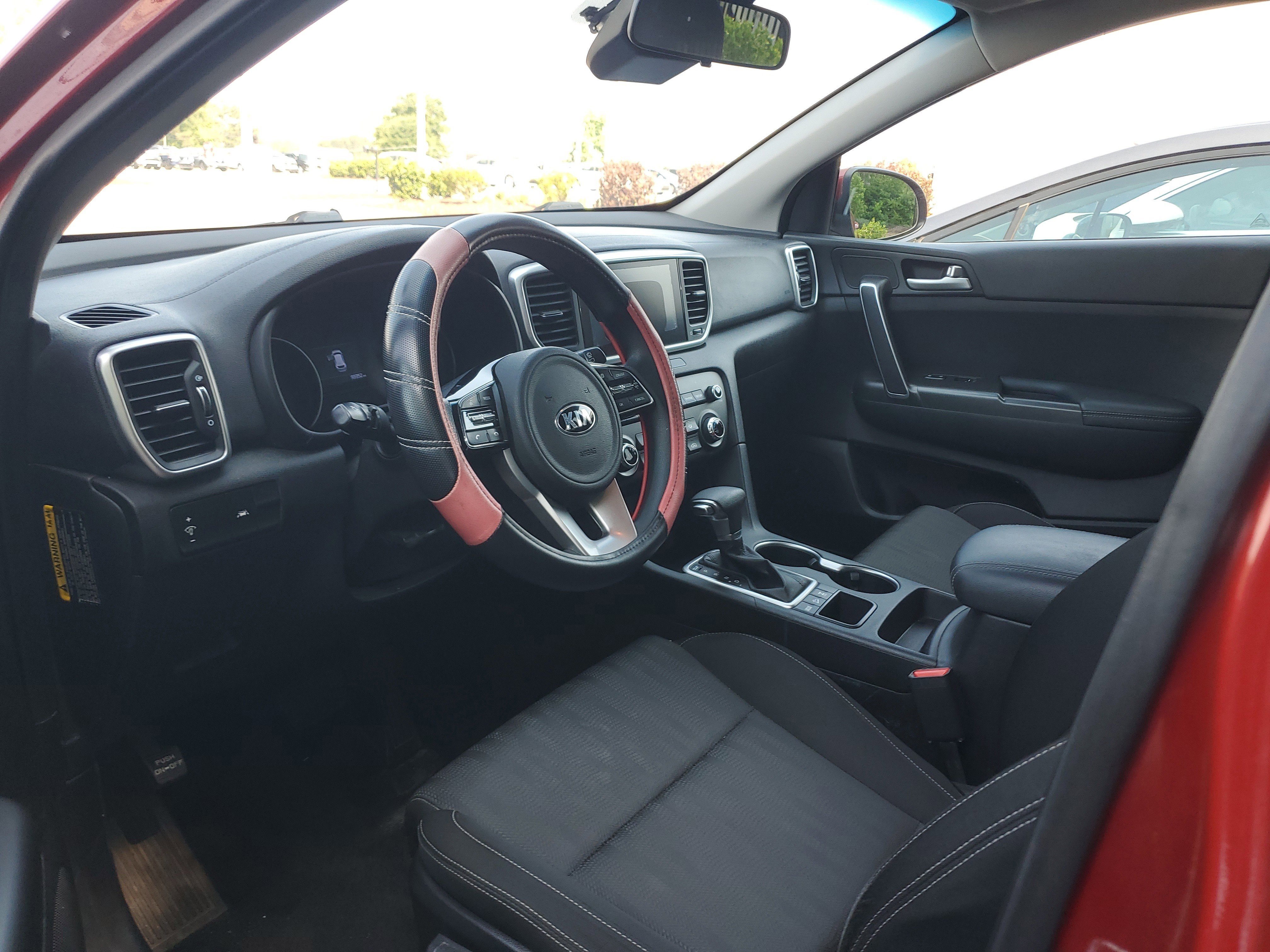 Used 2020 Kia Sportage LX AWD/4WD image 8