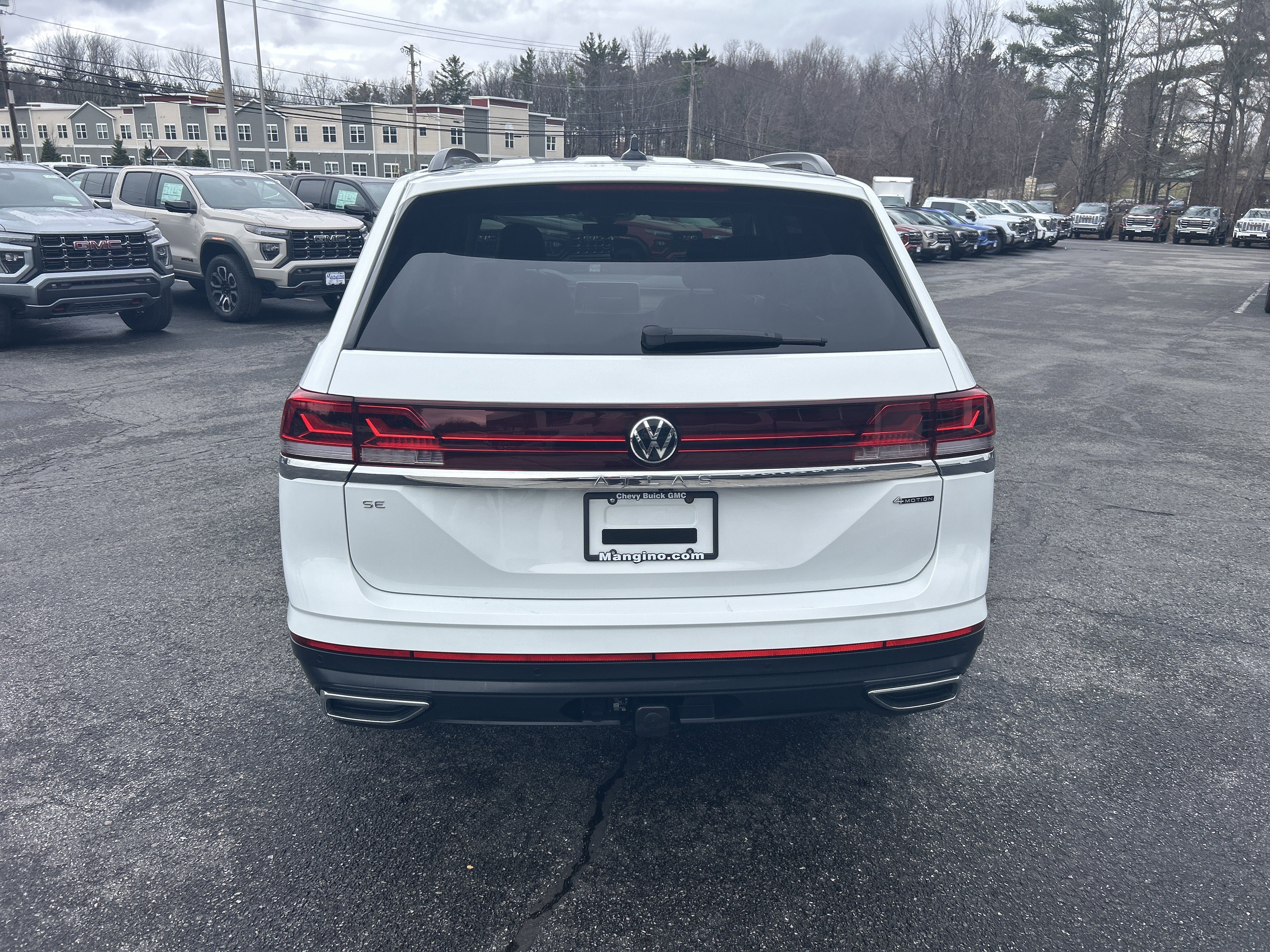 Used 2025 Volkswagen Atlas SE image 5