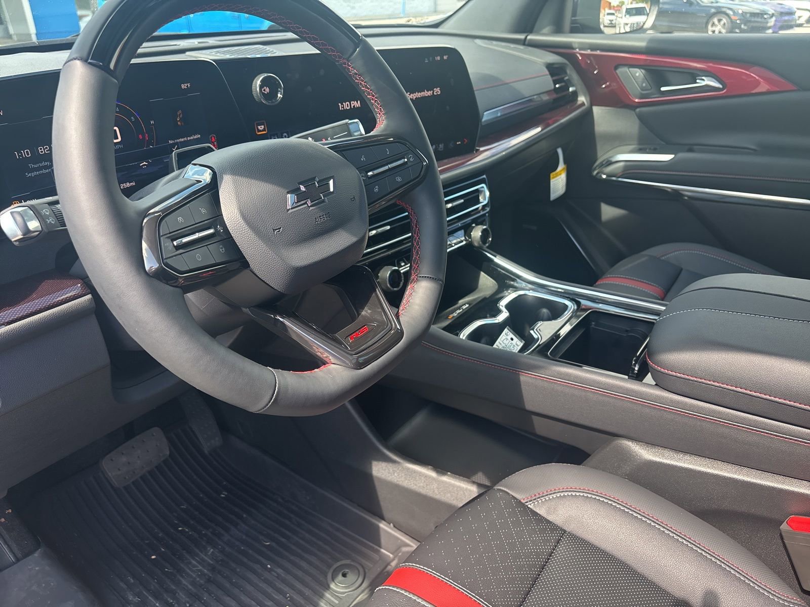 New 2026 Chevrolet Traverse RS w/ LPO, Floor Liner Package image 11