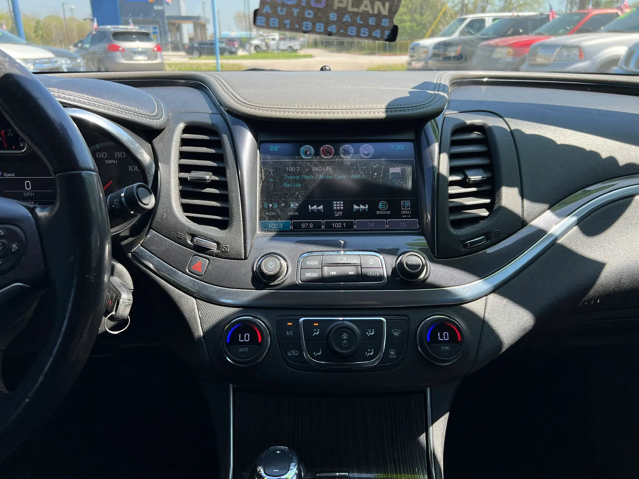 Used 2017 Chevrolet Impala LT FWD image 19