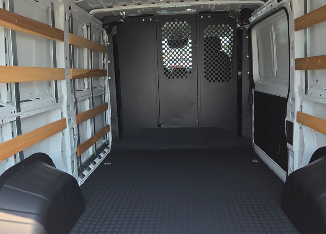 Used 2025 RAM ProMaster 2500 w/ U-Haul Equipment Group FWD image 8