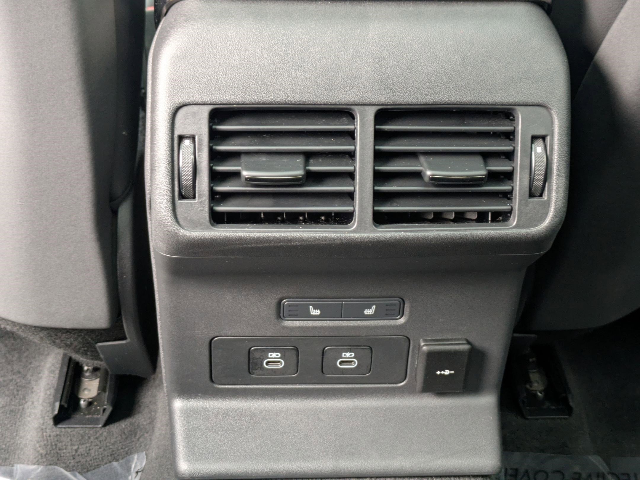 Certified 2025 Land Rover Range Rover Velar Dynamic SE image 26