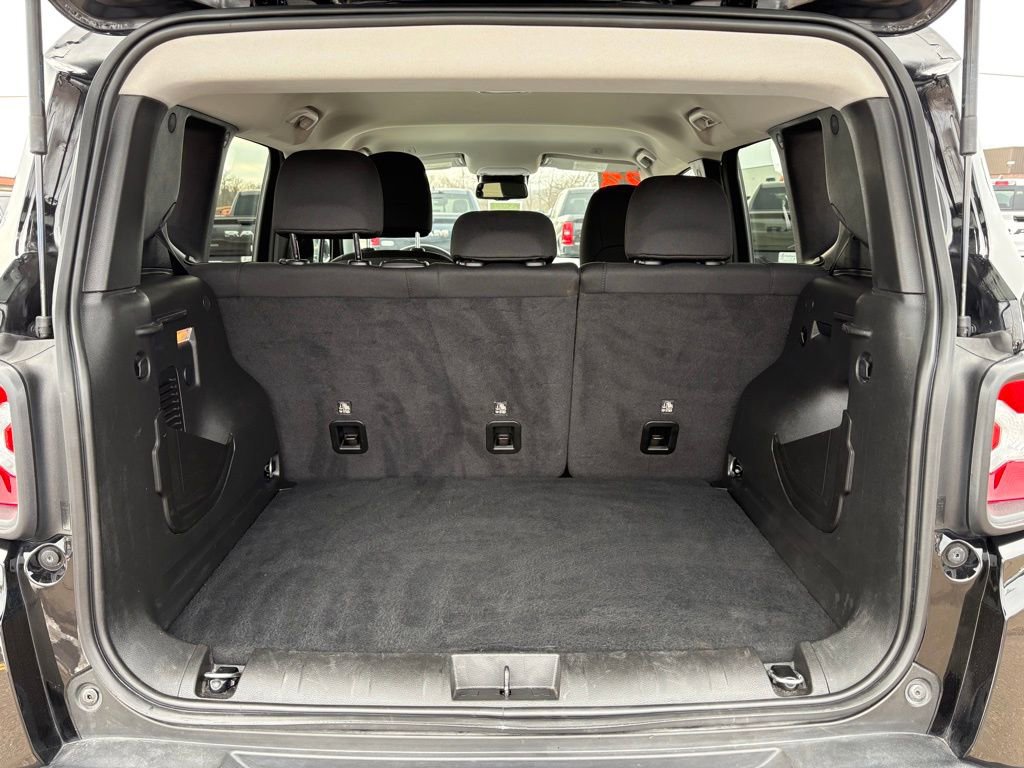 Certified 2023 Jeep Renegade Trailhawk AWD/4WD image 7