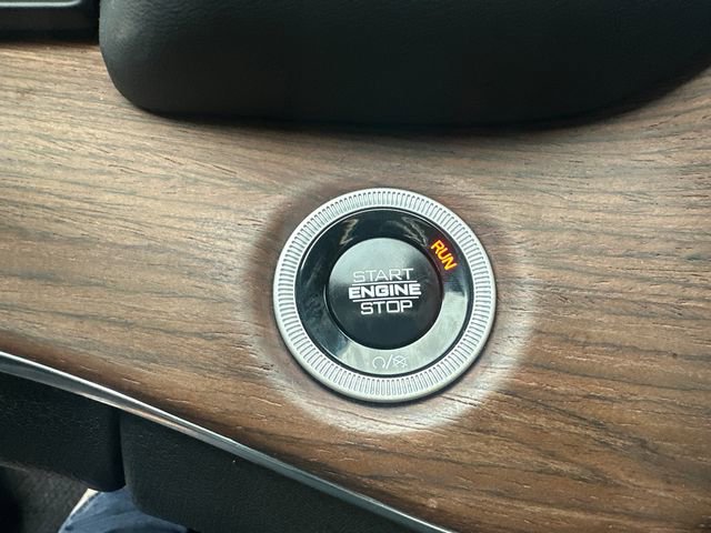 Used 2024 Jeep Grand Cherokee Summit image 34