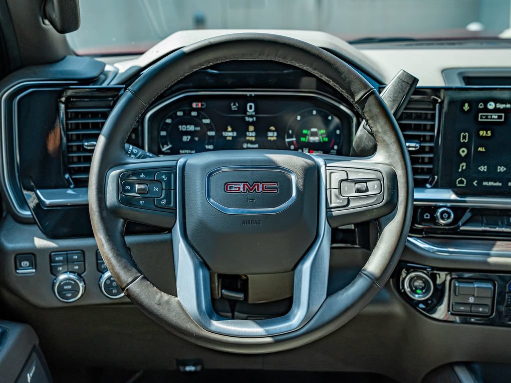 Used 2025 GMC Sierra 2500 SLT w/ SLT Premium Package AWD/4WD image 25
