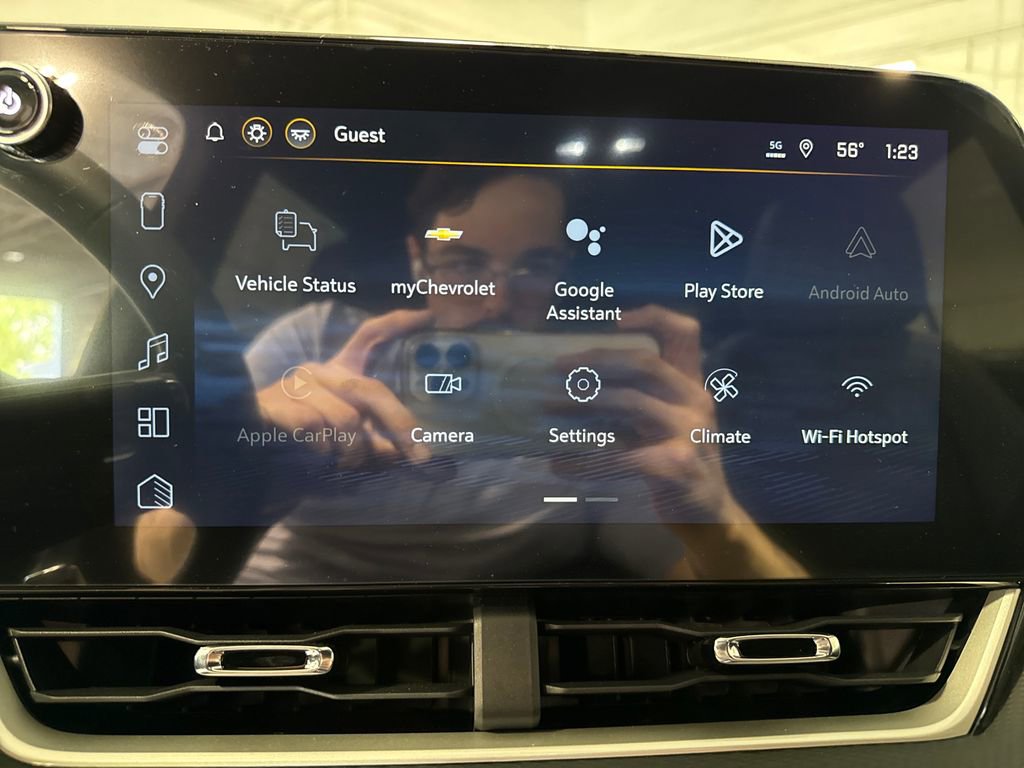 New 2026 Chevrolet Equinox LT w/ Convenience Package II AWD/4WD image 13