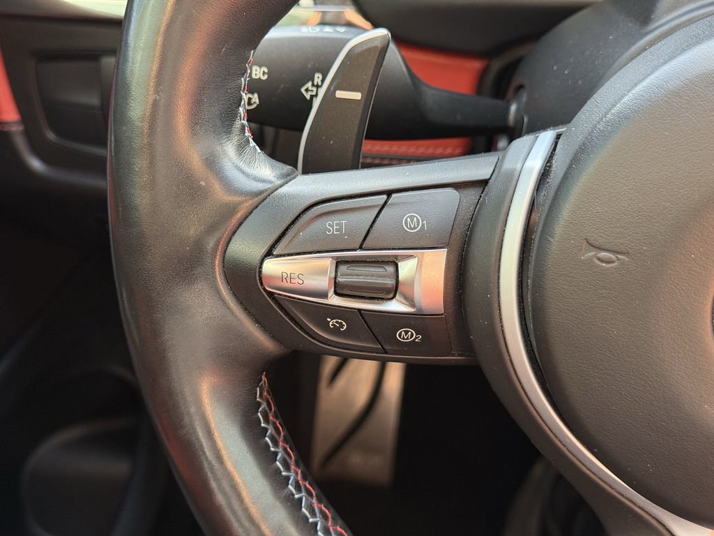 Used 2017 BMW M4 Convertible image 24