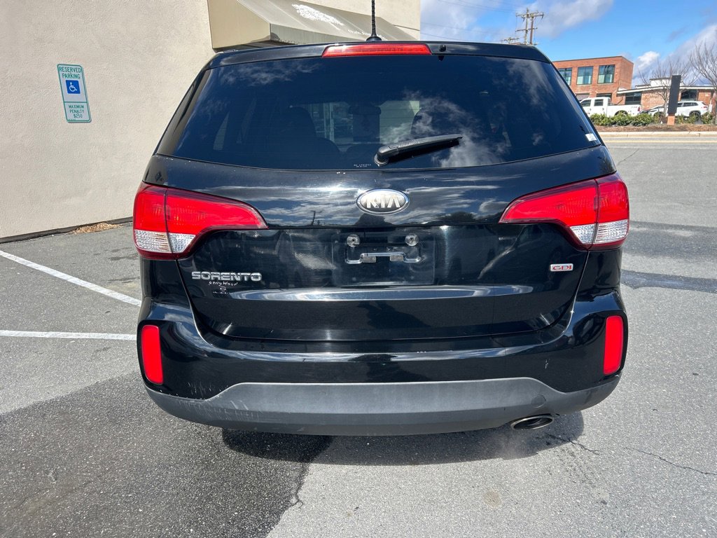 Used 2014 Kia Sorento LX image 6
