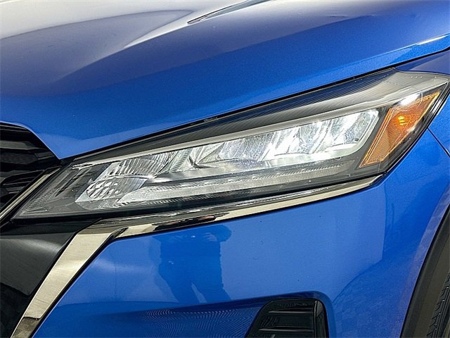 Used 2023 Nissan Kicks SR w/ Exterior Package image 21