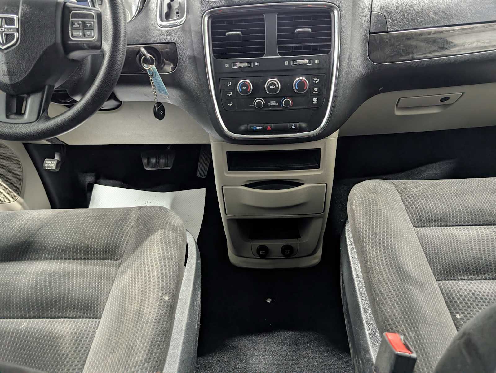 Used 2017 Dodge Grand Caravan SE w/ Power Window Group image 18