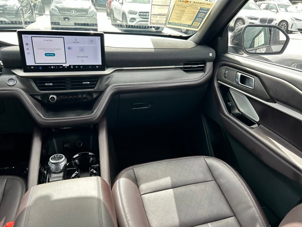 Used 2026 Ford Explorer Platinum RWD image 11
