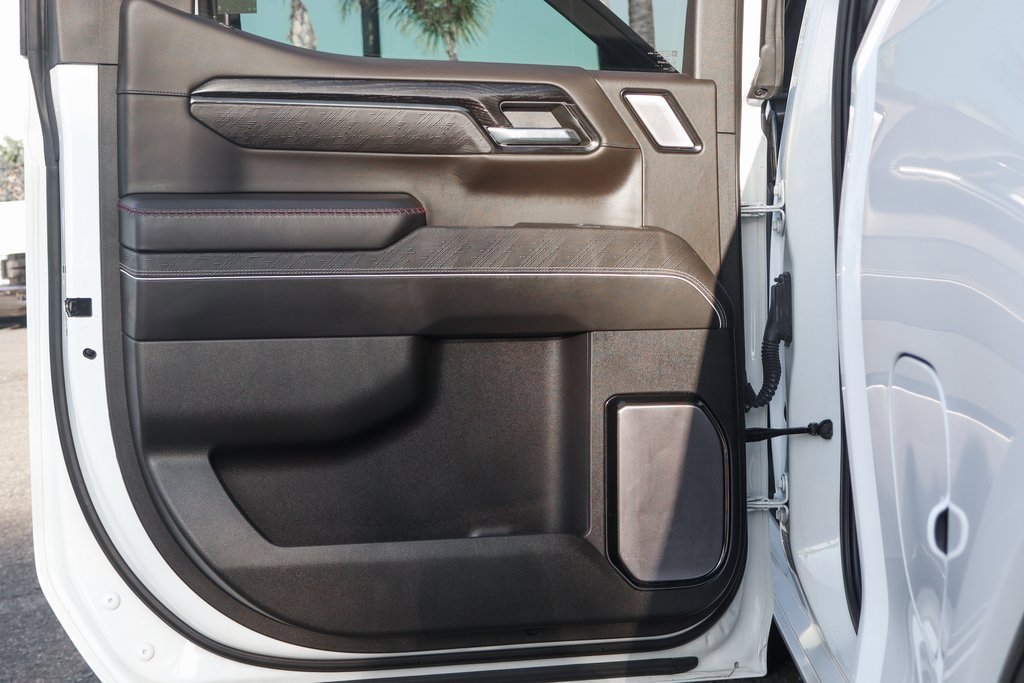 Used 2022 GMC Sierra 1500 AT4X image 44